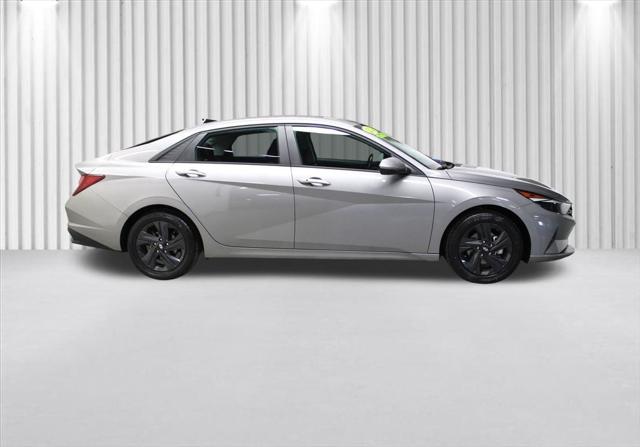 2021 Hyundai Elantra SEL 2021 Hyundai Elantra SEL