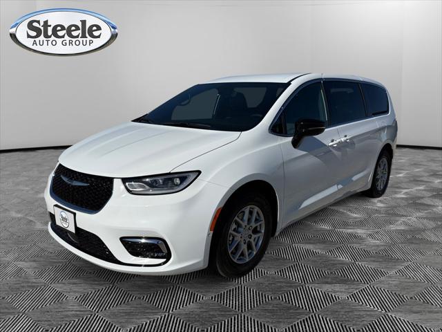 2026 Chrysler Pacifica Select for sale in Gonzales, TX
