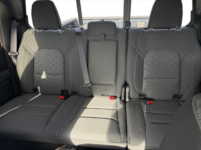 2026 Ram 1500 Lone Star Crew Cab 4x4 5'7" Box