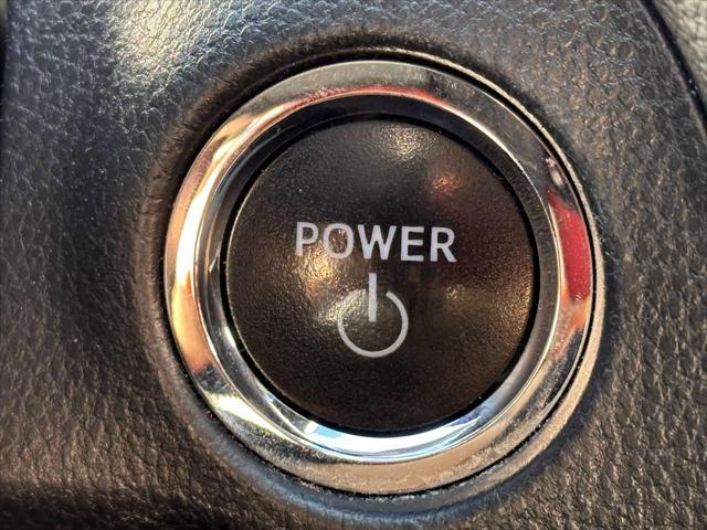 2023 Toyota RAV4 Hybrid XLE [26]