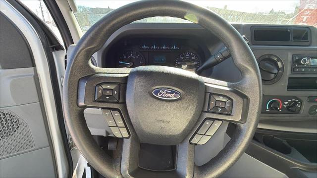2023 Ford E-350 Cutaway Unknown