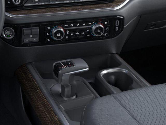 2026 GMC Sierra 1500 Crew Cab, Short Bed, SLT, RWD