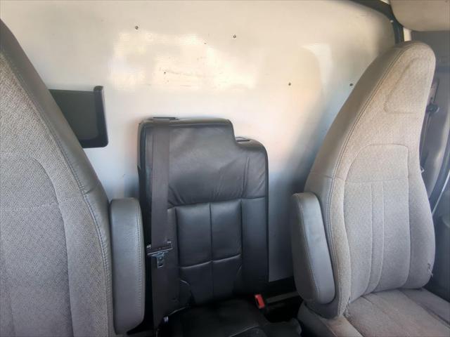 2022 GMC Savana Commercial Cutaway Work Van