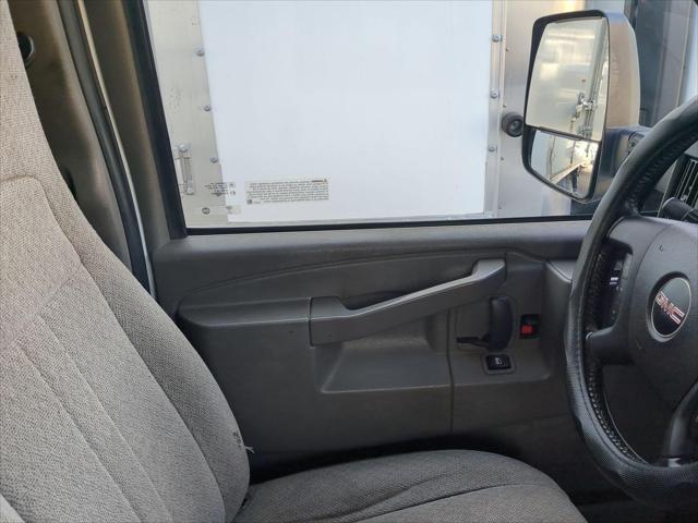 2022 GMC Savana Commercial Cutaway Work Van