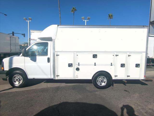 2022 GMC Savana Commercial Cutaway Work Van