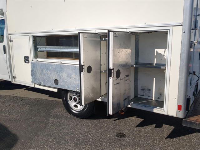 2022 GMC Savana Commercial Cutaway Work Van