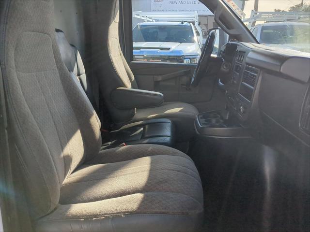 2022 GMC Savana Commercial Cutaway Work Van