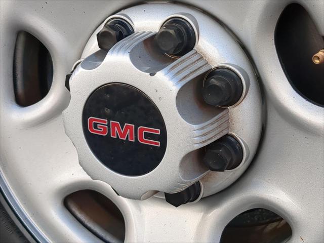 2022 GMC Savana Commercial Cutaway Work Van