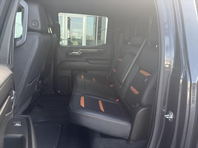 2023 GMC Sierra 1500 4WD Crew Cab Standard Box AT4