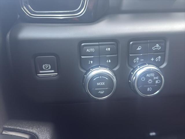 2023 GMC Sierra 1500 4WD Crew Cab Standard Box AT4