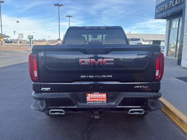 2023 GMC Sierra 1500 4WD Crew Cab Standard Box AT4