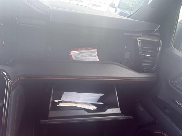2023 GMC Sierra 1500 4WD Crew Cab Standard Box AT4