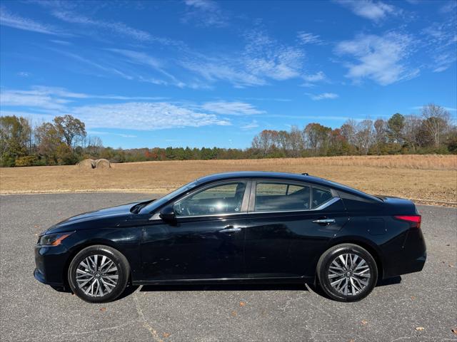 2024 Nissan Altima SV FWD