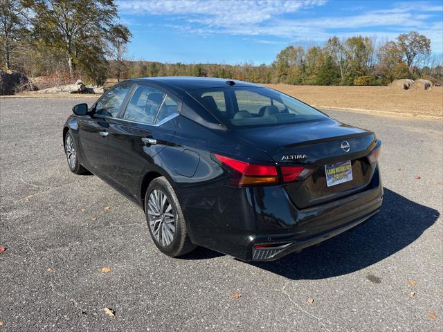 2024 Nissan Altima SV FWD