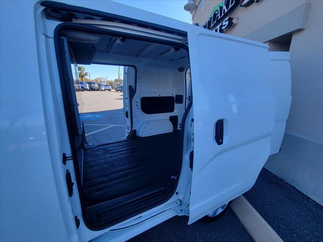 2020 Nissan NV200 Compact Cargo SV Xtronic CVT