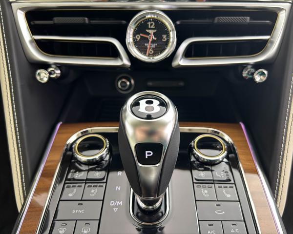 2026 Bentley Flying Spur Azure