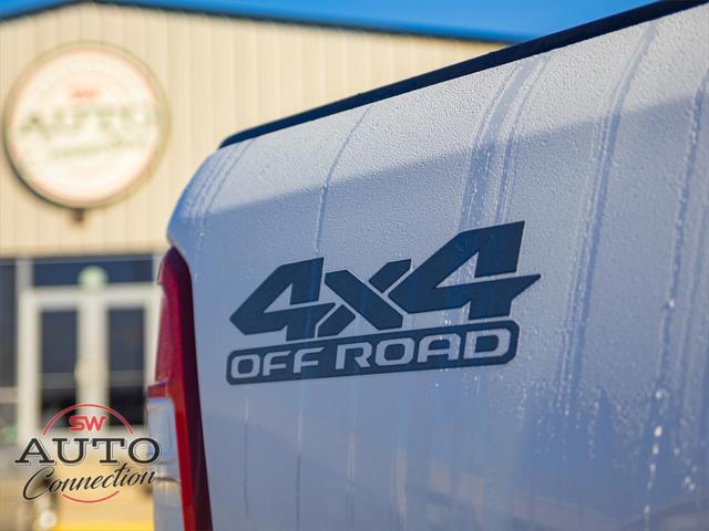 2022 Ram 1500 Big Horn Crew Cab 4x4 5'7" Box