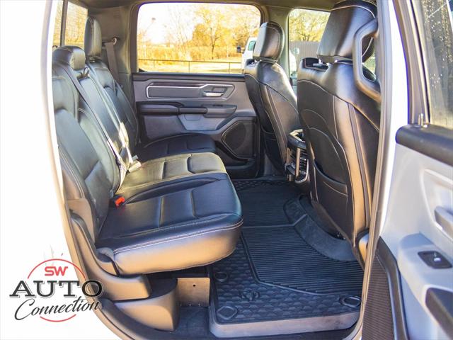 2022 Ram 1500 Big Horn Crew Cab 4x4 5'7" Box