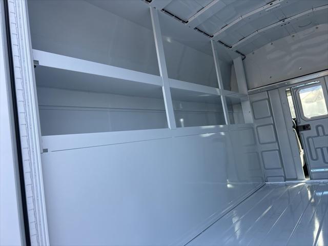 2026 Ford E-350 Cutaway Base