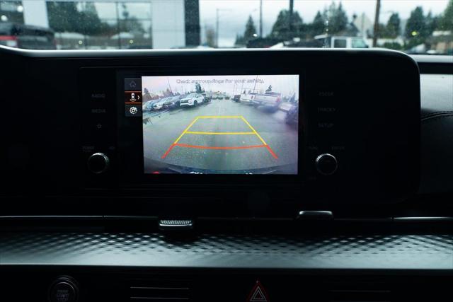 2024 Kia Carnival MPV LX
