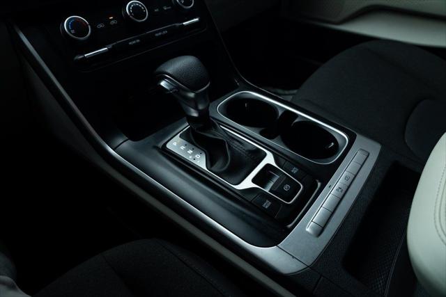 2024 Kia Carnival MPV LX