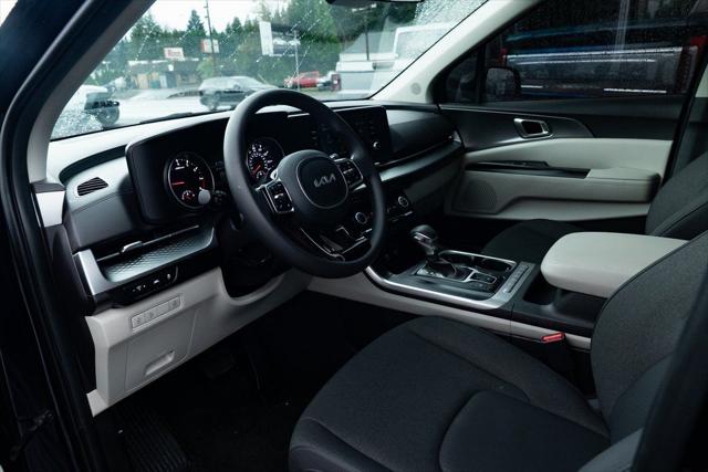 2024 Kia Carnival MPV LX