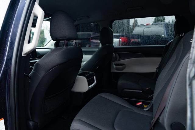 2024 Kia Carnival MPV LX