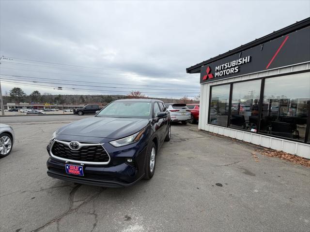 2023 Toyota Highlander LE