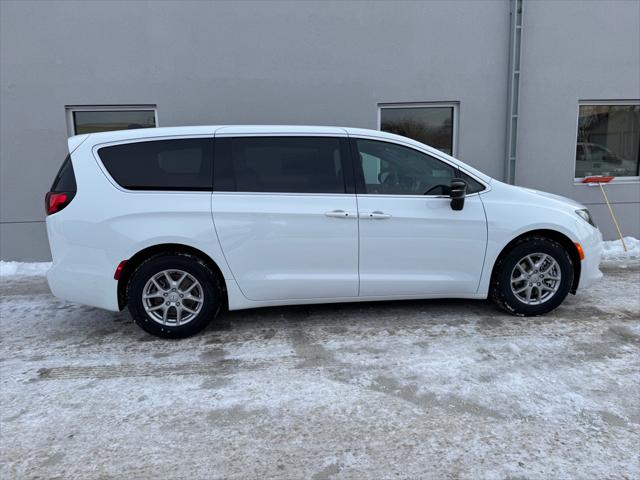 2026 Chrysler Voyager LX