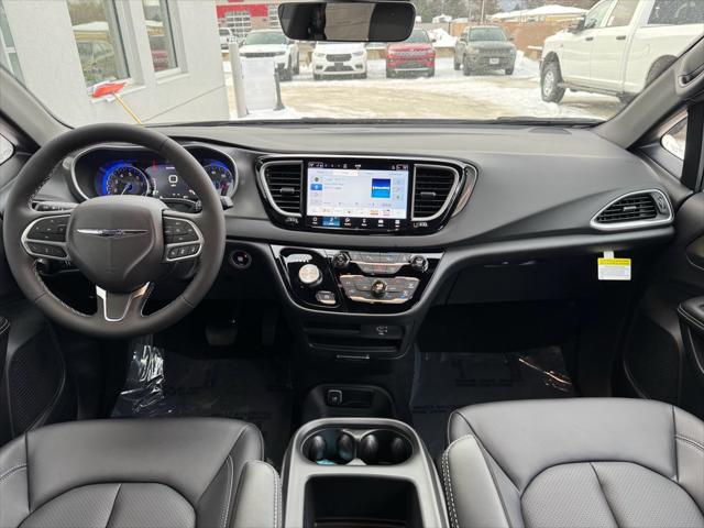 2026 Chrysler Voyager LX