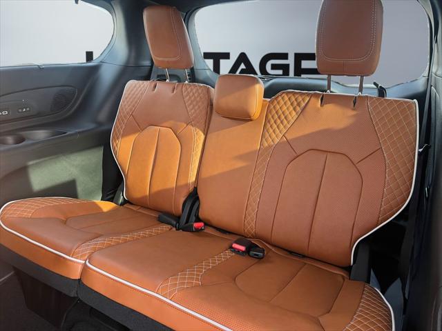 2026 Chrysler Pacifica Pinnacle AWD