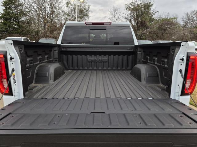 2026 GMC Sierra 1500 Crew Cab, Short Bed, SLT, 4WD