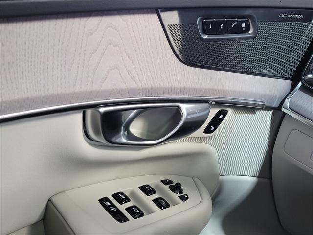 2026 Volvo XC90 B6 Ultra 7-Seater