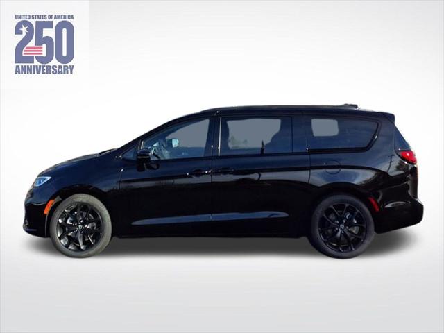 2026 Chrysler Pacifica Select for sale in Boardman, OH