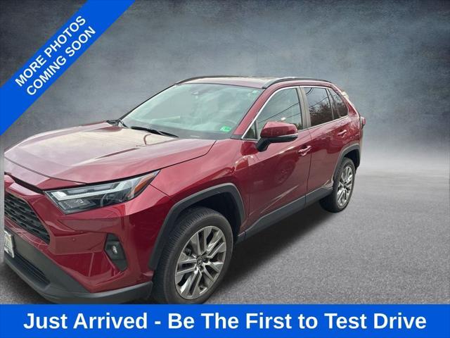 2022 Toyota RAV4 XLE Premium