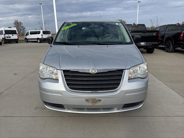 2008 Chrysler Town and Country LX 2008 Chrysler Town and Country LX