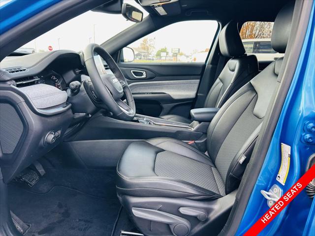 2025 Jeep Compass Latitude 4x4 2025 Jeep Compass Latitude 4x4