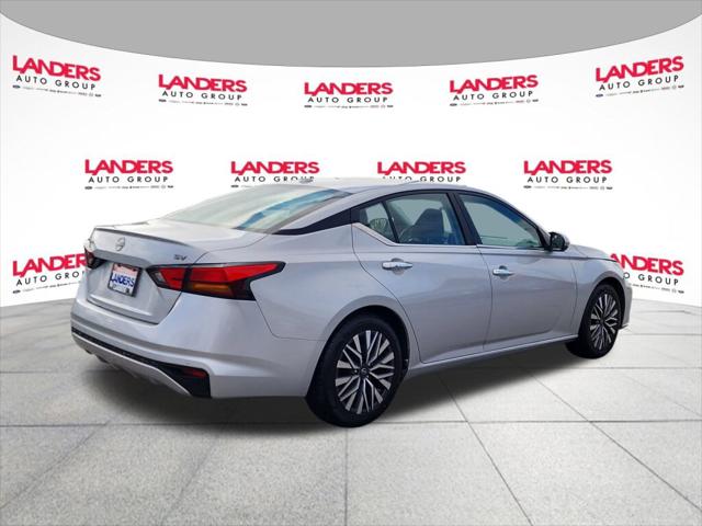 2023 Nissan Altima SV FWD