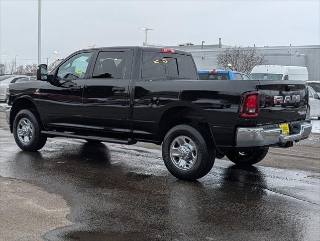 2025 RAM Ram 3500 RAM 3500 TRADESMAN CREW CAB 4X4 64 BOX