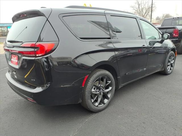 2026 Chrysler Pacifica PACIFICA SELECT AWD
