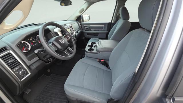 2019 RAM 1500 Classic SLT Quad Cab 4x4 64 Box 2019 RAM 1500 Classic SLT Quad Cab 4x4 64 Box