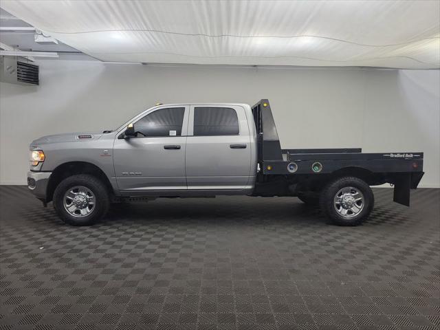 2022 RAM 3500 Tradesman Crew Cab 4x4 8 Box
