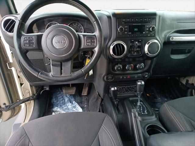 2017 Jeep Wrangler Unlimited Sahara 4x4 2017 Jeep Wrangler Unlimited Sahara 4x4