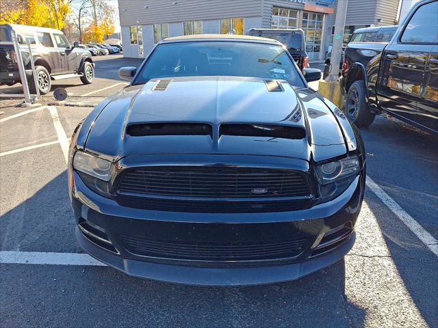 2013 Ford Mustang V6