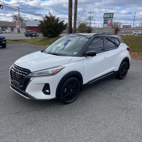 2022 Nissan Kicks SR Xtronic CVT