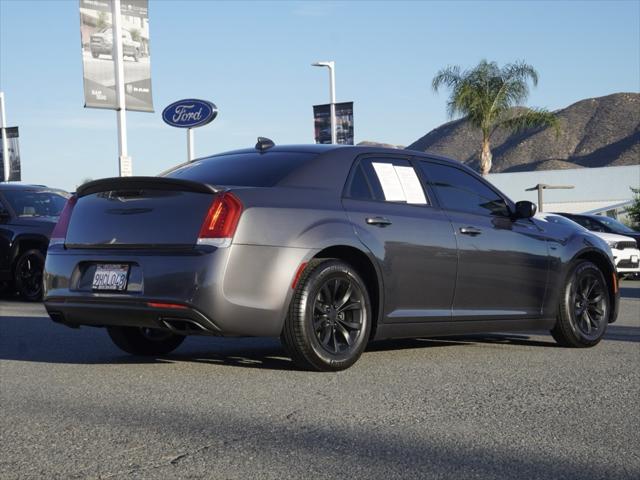 2023 Chrysler 300 Touring 2023 Chrysler 300 Touring