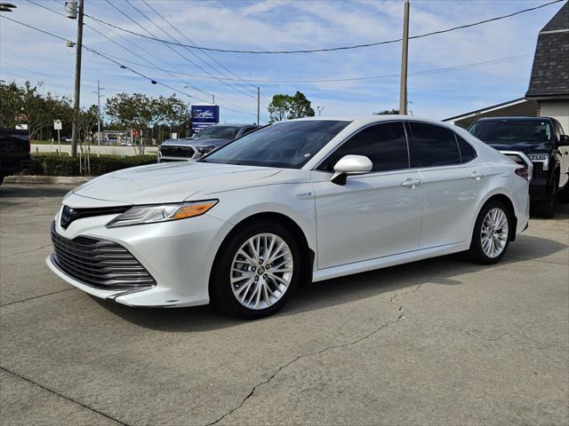 2020 Toyota Camry XLE Hybrid 2020 Toyota Camry XLE Hybrid