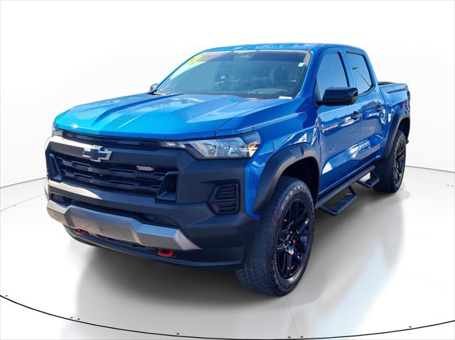2023 Chevrolet Colorado 4WD Crew Cab Short Box Trail Boss