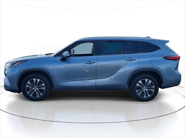 2022 Toyota Highlander XLE 2022 Toyota Highlander XLE