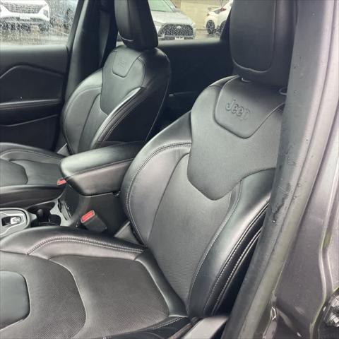 2022 Jeep Cherokee Latitude Lux 4x4 2022 Jeep Cherokee Latitude Lux 4x4